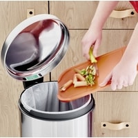 Brabantia Pedal Bin NewIcon 30 л (стальной матовый) Image #6