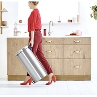 Brabantia Pedal Bin NewIcon 30 л (стальной матовый) Image #4