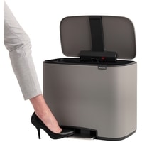 Brabantia Bo Pedal Bin 36 л (минерально-серый) Image #9