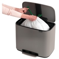 Brabantia Bo Pedal Bin 36 л (минерально-серый) Image #6