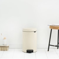 Brabantia Pedal Bin NewIcon 12 л (миндальный) Image #4