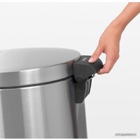 Brabantia Pedal Bin Recycle Silent 2 x 20 л (стальной матовый) Image #4