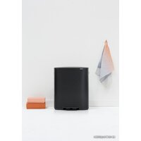 Brabantia Bo Pedal Bin 2 x 30 л (черный матовый) Image #12