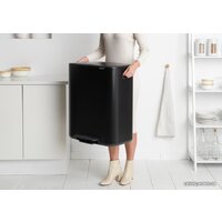Brabantia Bo Pedal Bin 2 x 30 л (черный матовый) Image #11