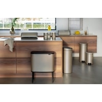 Brabantia Touch Bin New 30 л (шампань) Image #3