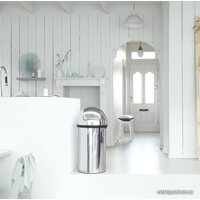 Brabantia Push Bin 60 л (стальной матовый) Image #4