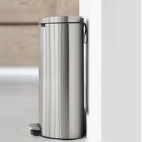 Brabantia FlatBack+ 30 л (стальной матовый с защитой от отпечатков) Image #10