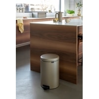 Brabantia Pedal Bin NewIcon 20 л (шампань) Image #4