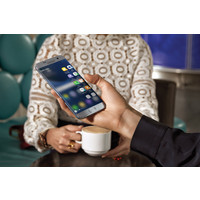 Samsung Galaxy S7 Edge 32GB Dual SIM (золотистый) Image #14