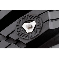 Goodyear UltraGrip Ice Arctic 245/45R19 102T (шипы) Image #2