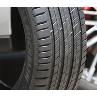 Michelin Latitude Sport 3 255/55R18 109V (run-flat) Image #3