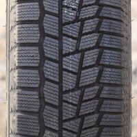 Maxxis Arctic Trekker SP-02 225/45R18 91Q (run-flat) Image #2