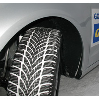 Goodyear UltraGrip Ice 2+ 235/45R19 99T Image #2