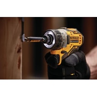 DeWalt DCF601D2-QW (с 2-мя АКБ, кейс) Image #4