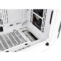 Thermaltake View 71 Tempered Glass Snow Edition Image #28