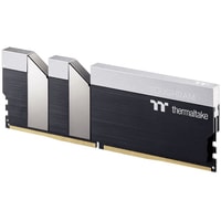 Thermaltake ToughRam 2x8GB DDR4 PC4-35200 R017D408GX2-4400C19A Image #2